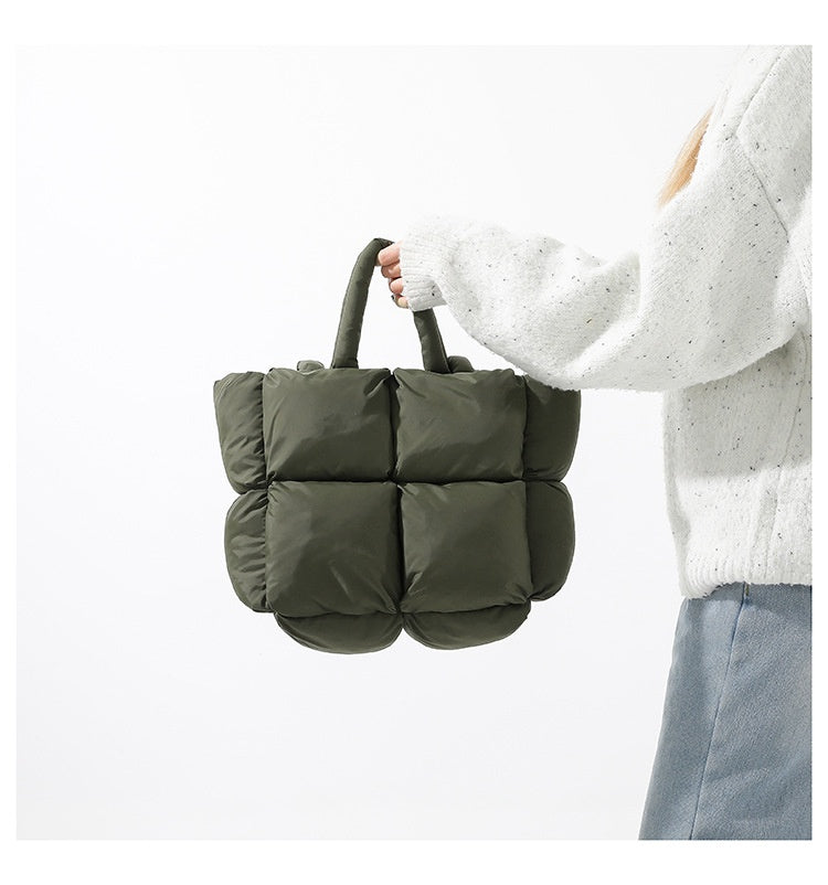 Loír Allure® - Nylon Puffed Bag