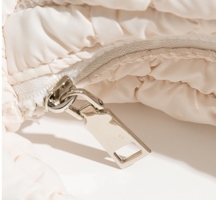 Loír Allure® - Cloud Nylon Shoulder Bag