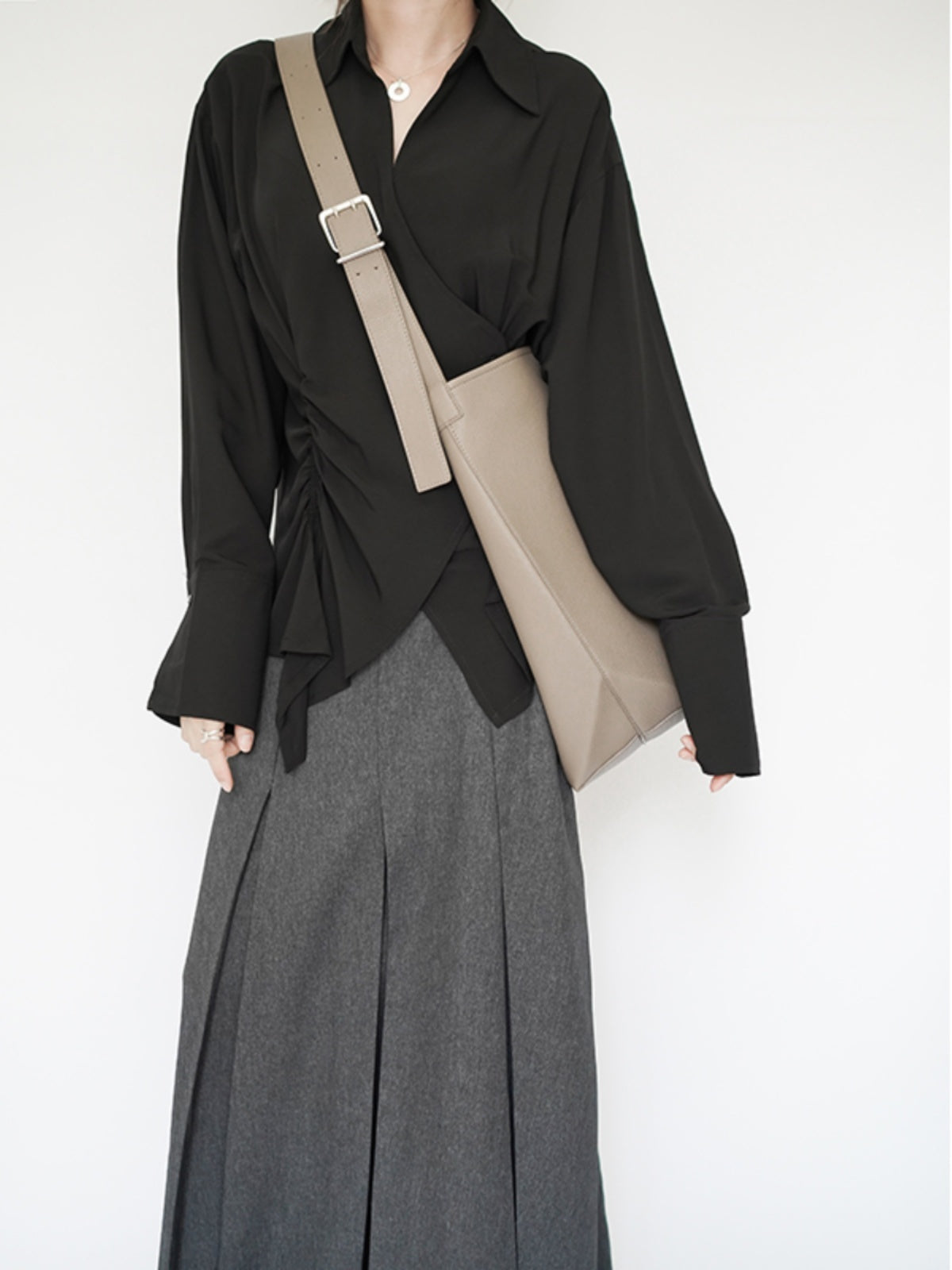 Loír Allure® - Lychee Pattern Bucket Bag