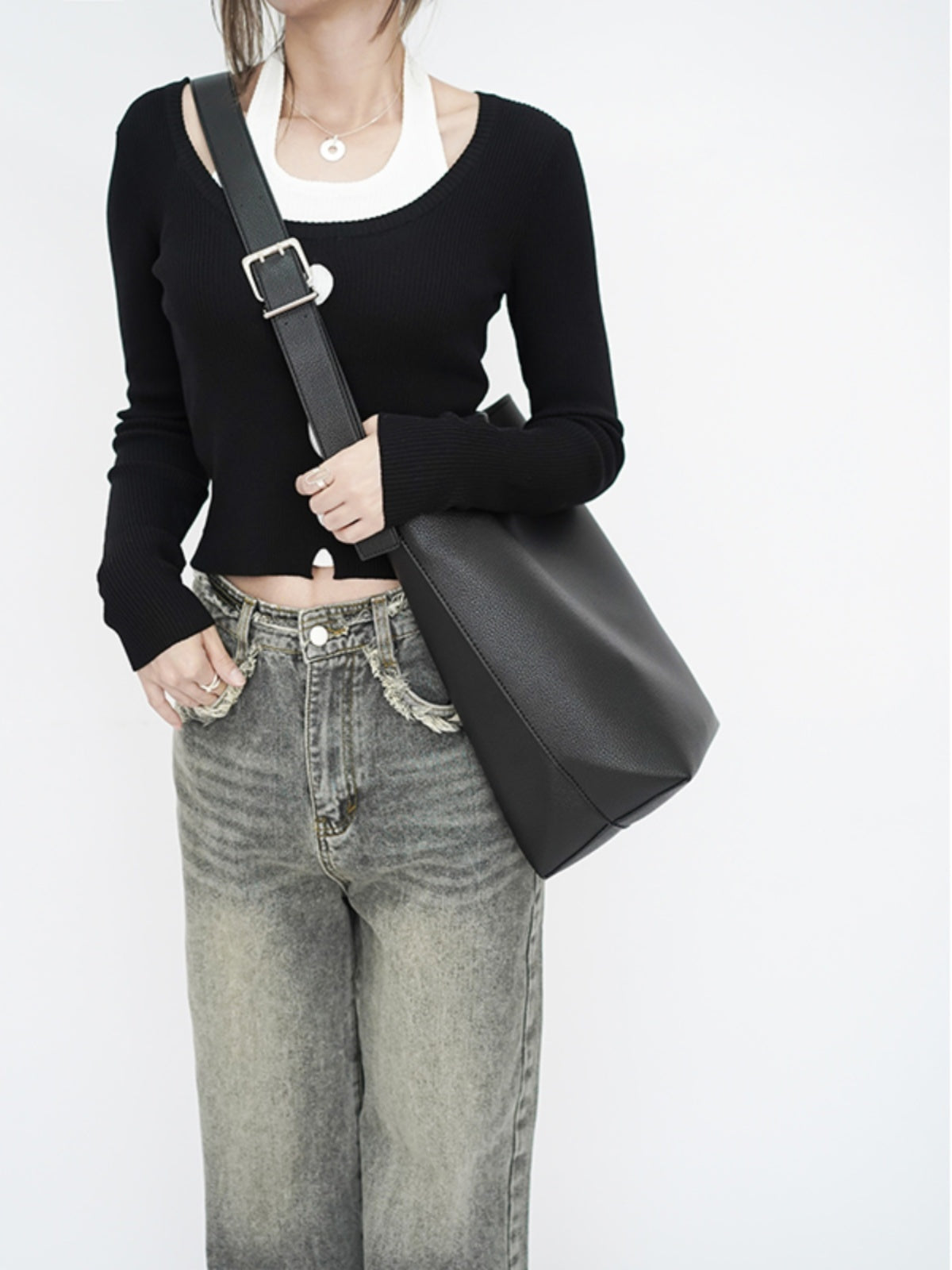 Loír Allure® - Lychee Pattern Bucket Bag