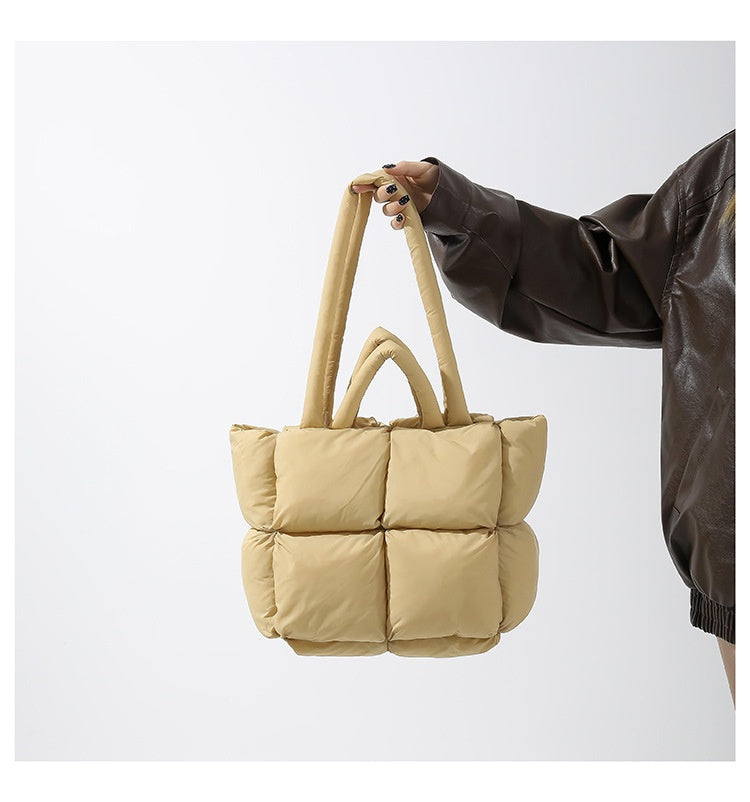 Loír Allure® - Nylon Puffed Bag