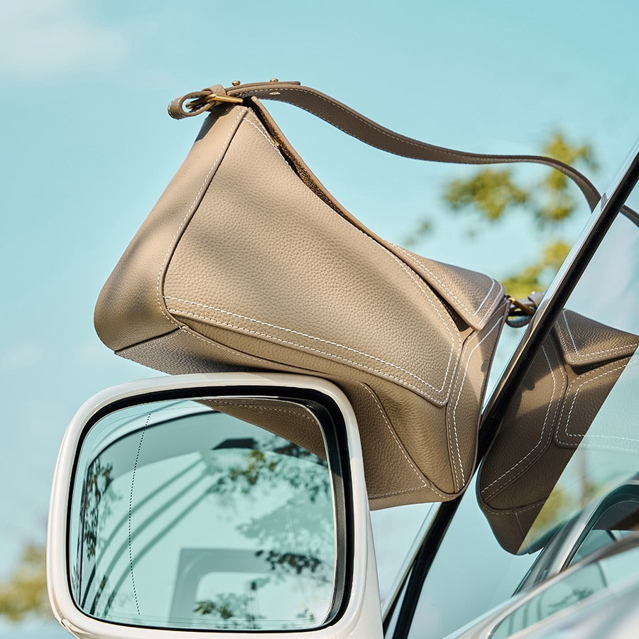 Loír Allure® - Cowhide Geometric Bag