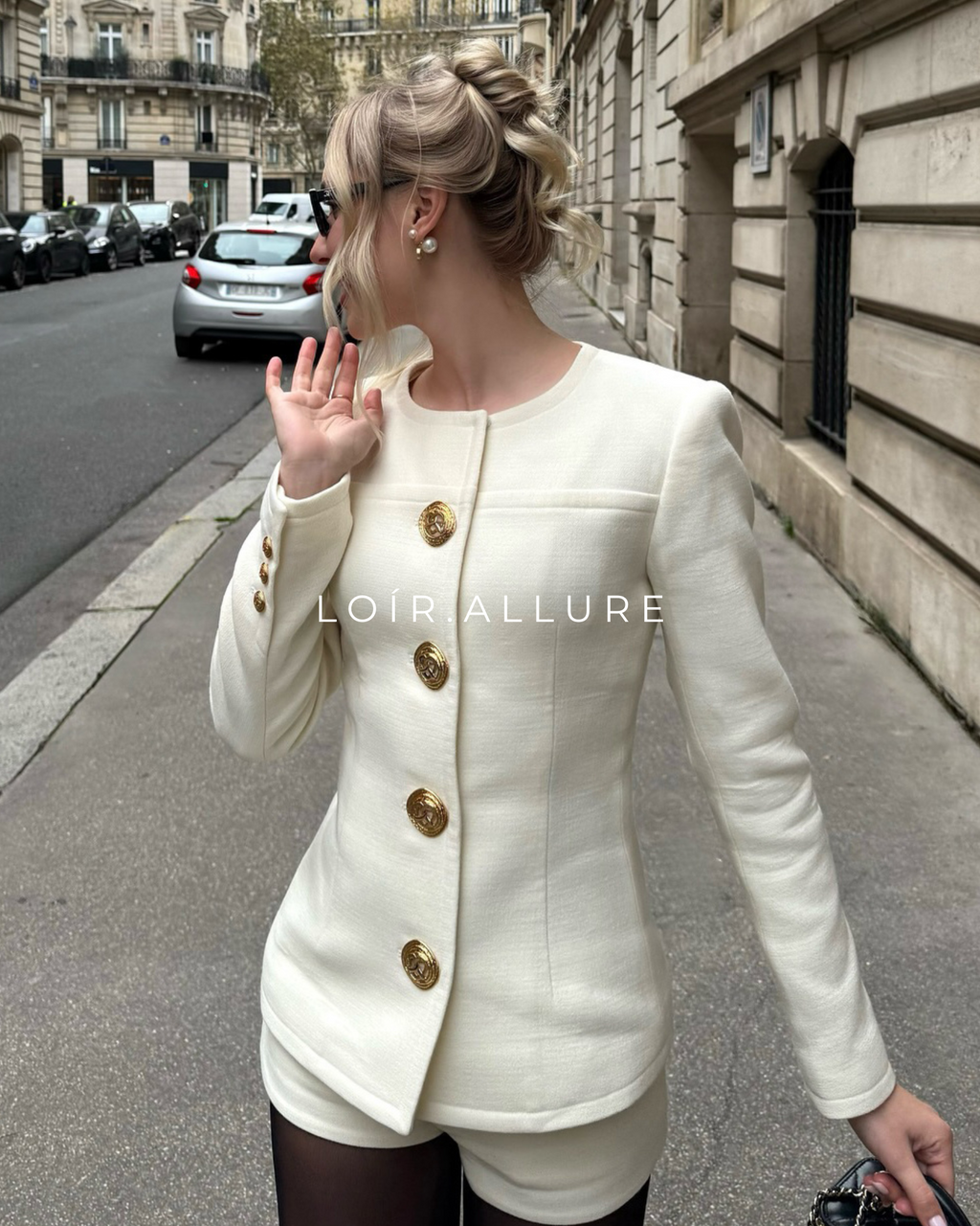 Loír Allure® - White Blazer with Shorts Suit