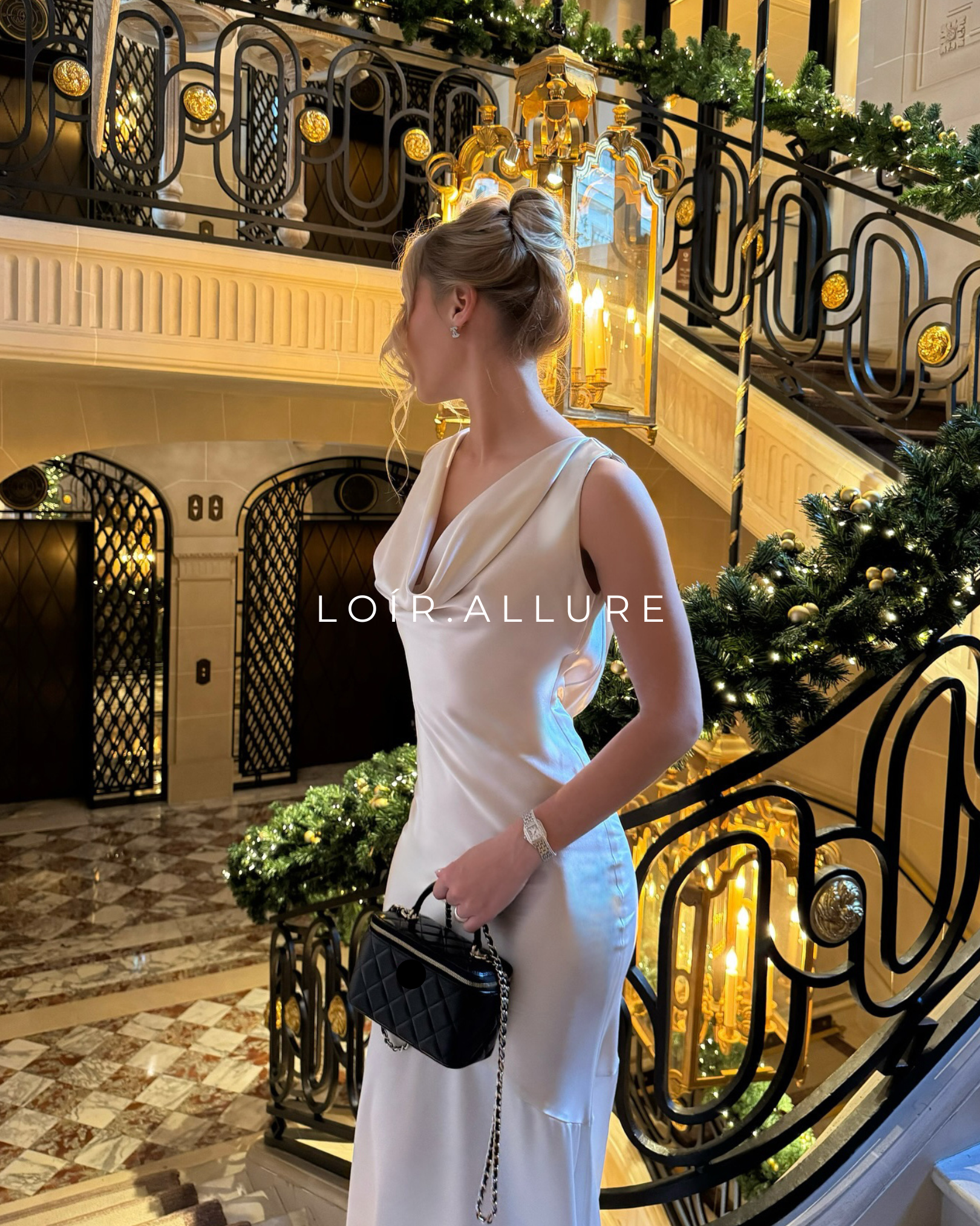 Loír Allure® - Satin Backless Dress