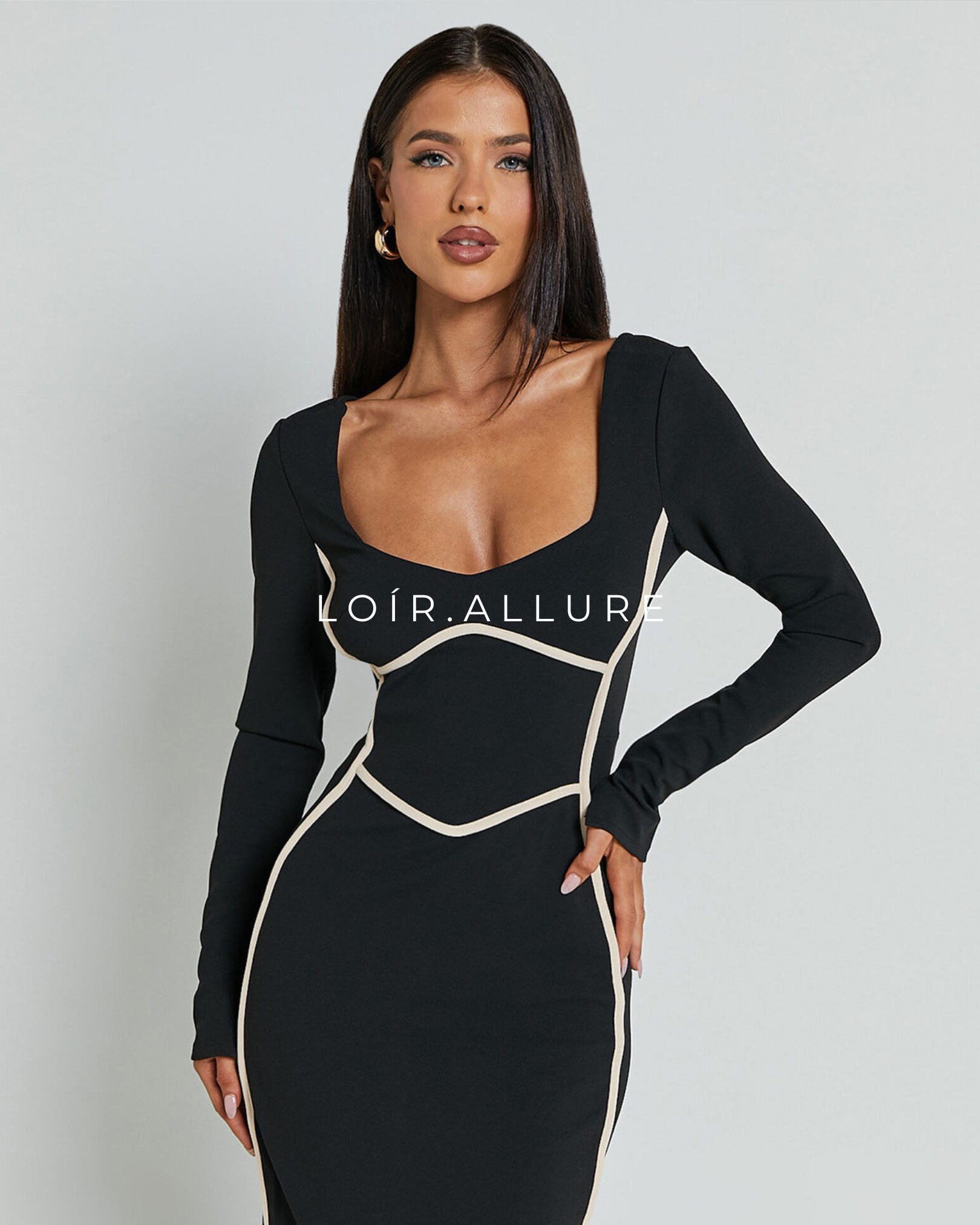 Loír Allure® - Knitted  Backless Dress