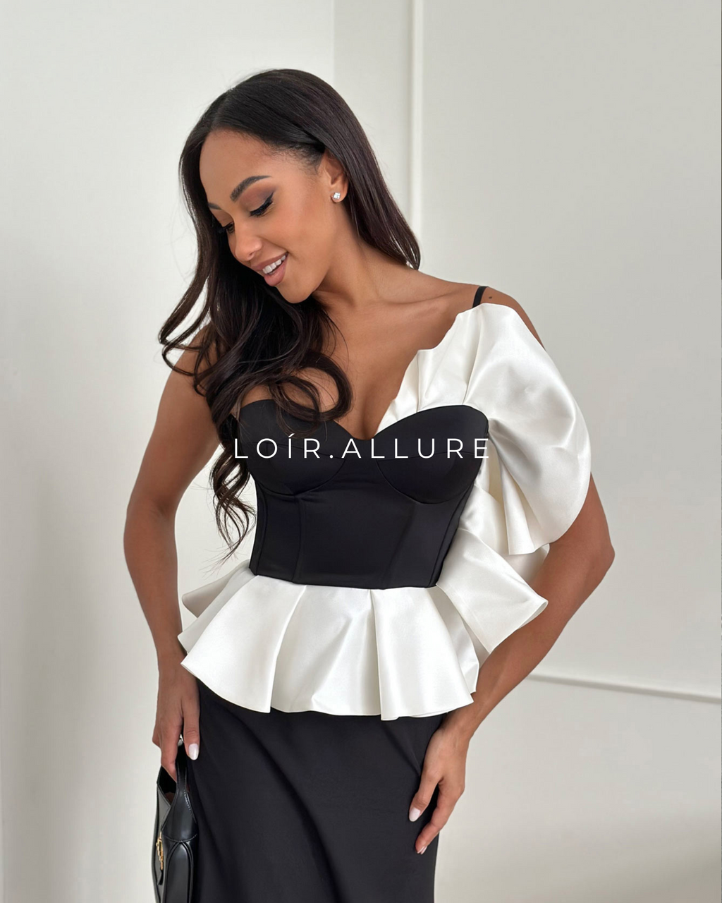 Loír Allure® - Ruffled  Crop Top