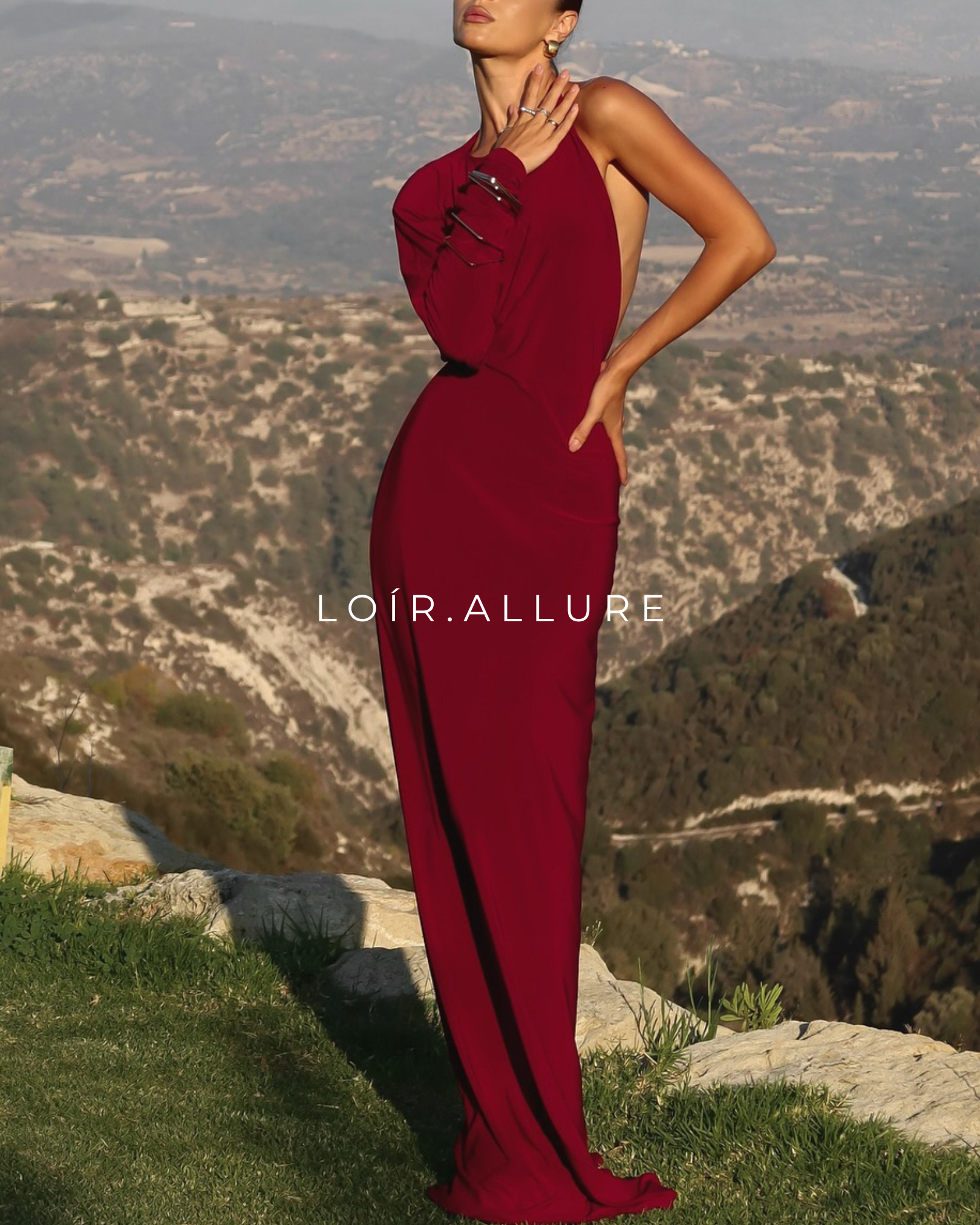 Loír Allure® - Backless One-sleeve Maxi Dress
