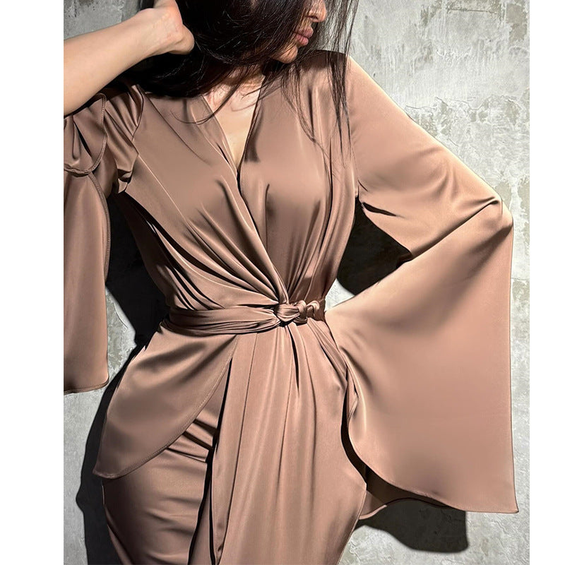 Loír Allure® - Flared Sleeves Waist-controlled Suit