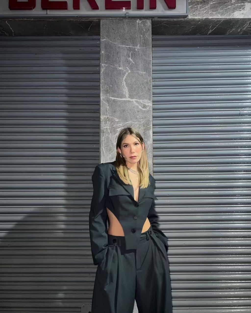 Loír Allure® - Hollow Blazer with Oversized Pantalon