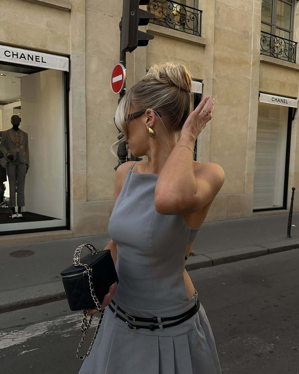 Loir Allure® - Backless Belt Pleated Dress